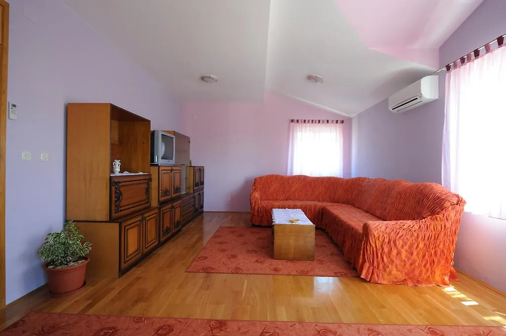 Maslina Apartment Kastela